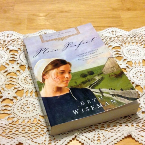 3 for $10 book sale! Amish - Plain Perfect, Beth Wiseman - Picture 1 of 6